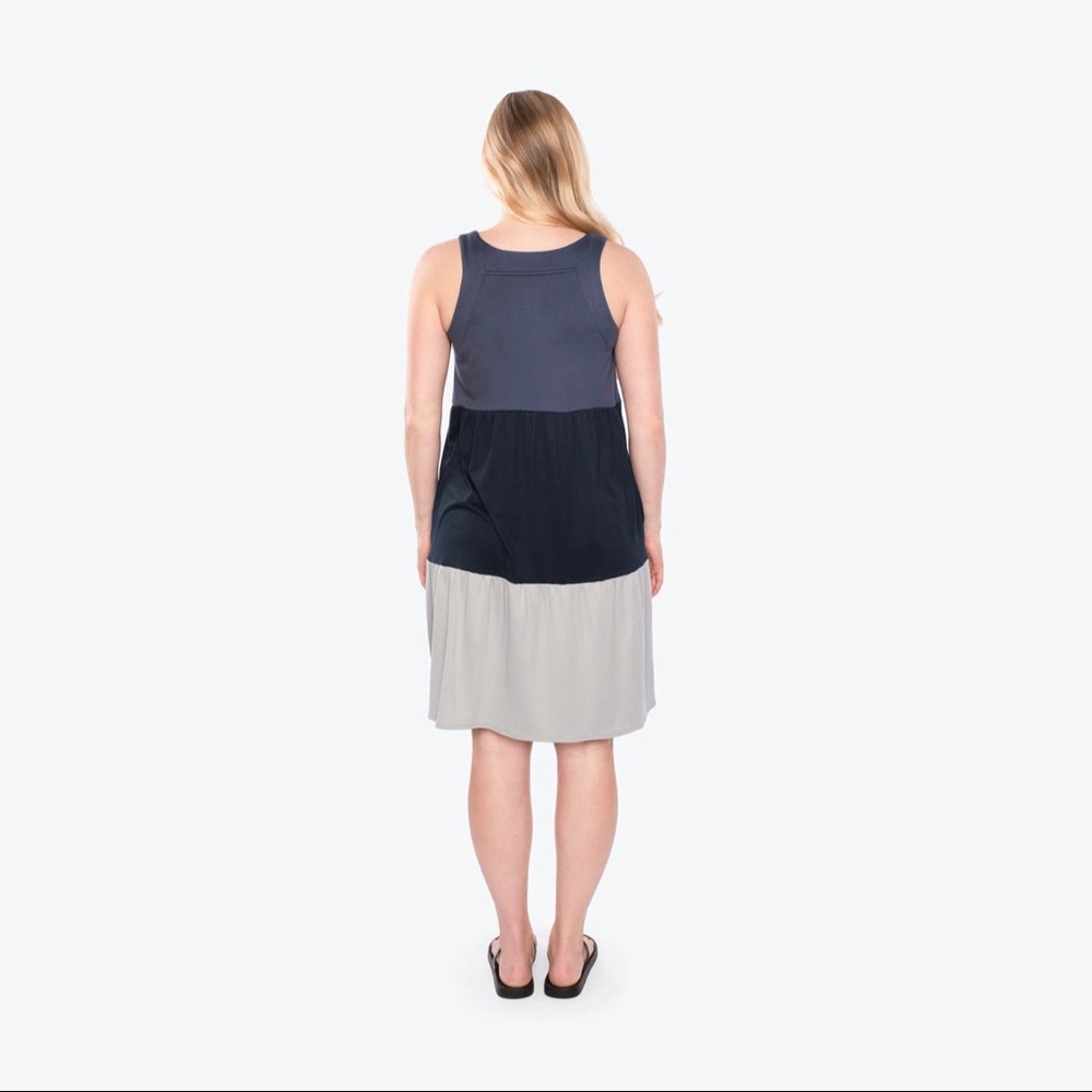 LUG | Flare Colorblock Dress | XS | Stormy Grey - Picture 3 of 9